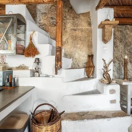 Fos Of Serifos Town