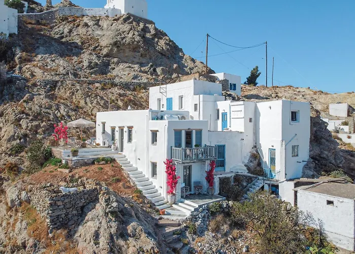 Fos Of Serifos Town
